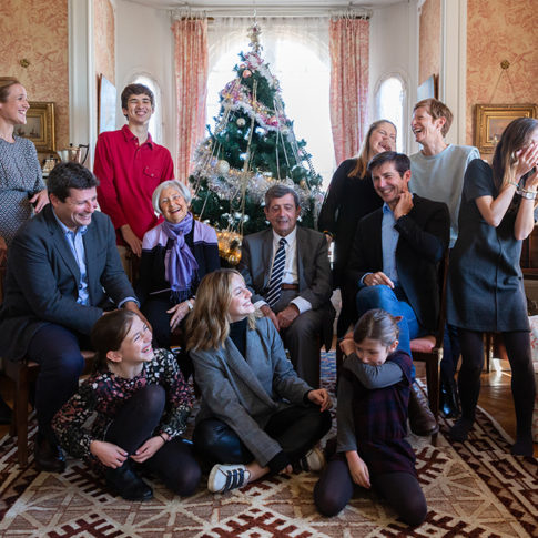 Portrait de famille pour Noël par Myriam Ohayon Photographe